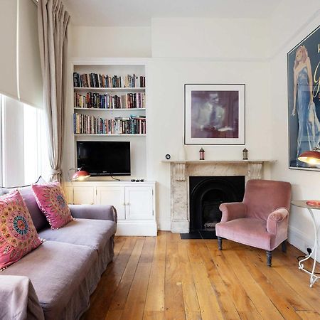Veeve - Notting Hill Chic Apartment ลอนดอน ภายนอก รูปภาพ
